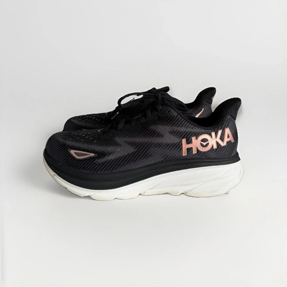 HOKA Clifton 9 Wide Women's 9.5D Black Rose Gold Running Shoes 1132211